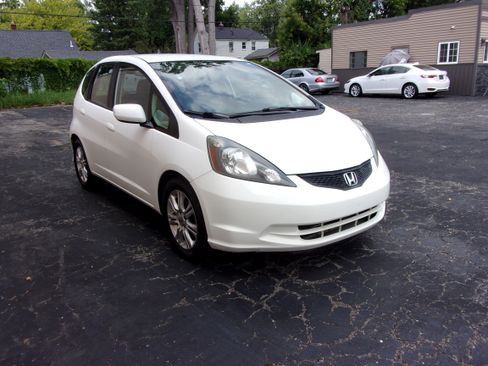 Used 2013 Honda Fit LX Hatchback 4D image 3