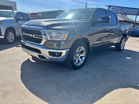 Used 2019 RAM 1500 Big Horn image 1