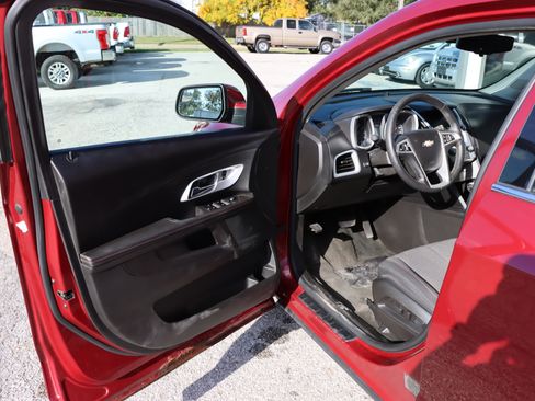 Used 2012 Chevrolet Equinox LT image 10