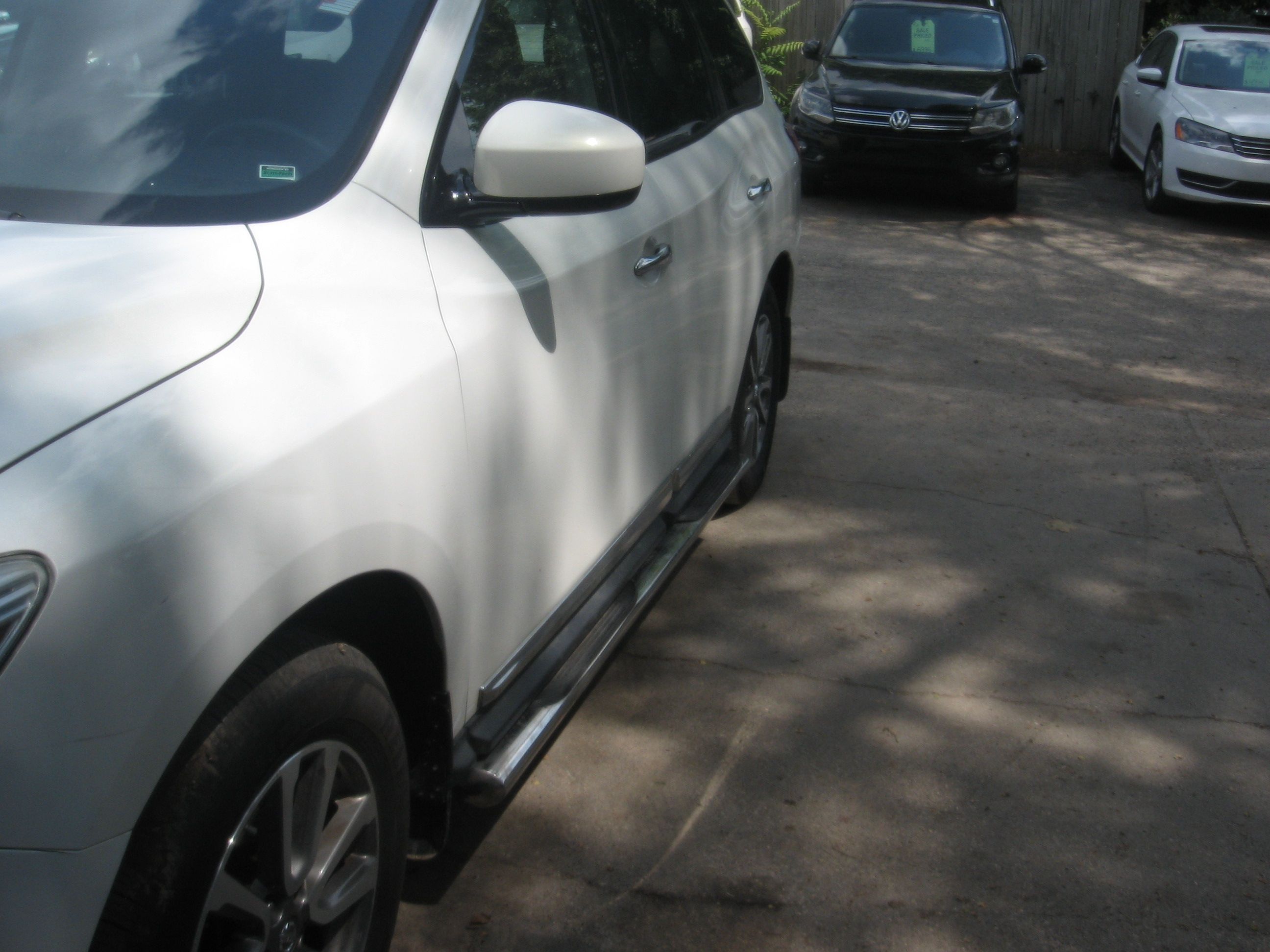 Used 2013 Nissan Pathfinder 4WD image 1