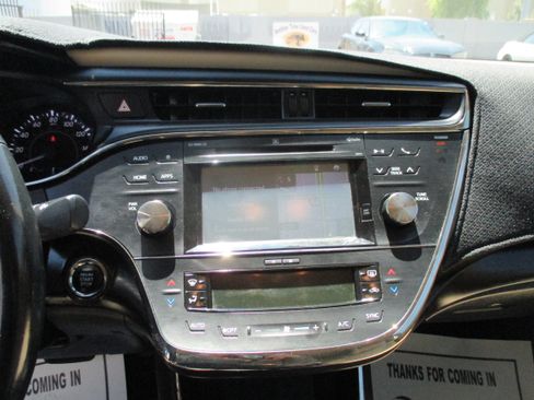 Used 2017 Toyota Avalon Limited FWD image 11