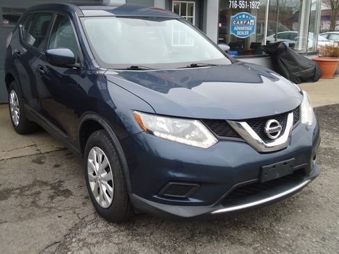 Used 2016 Nissan Rogue S image 3