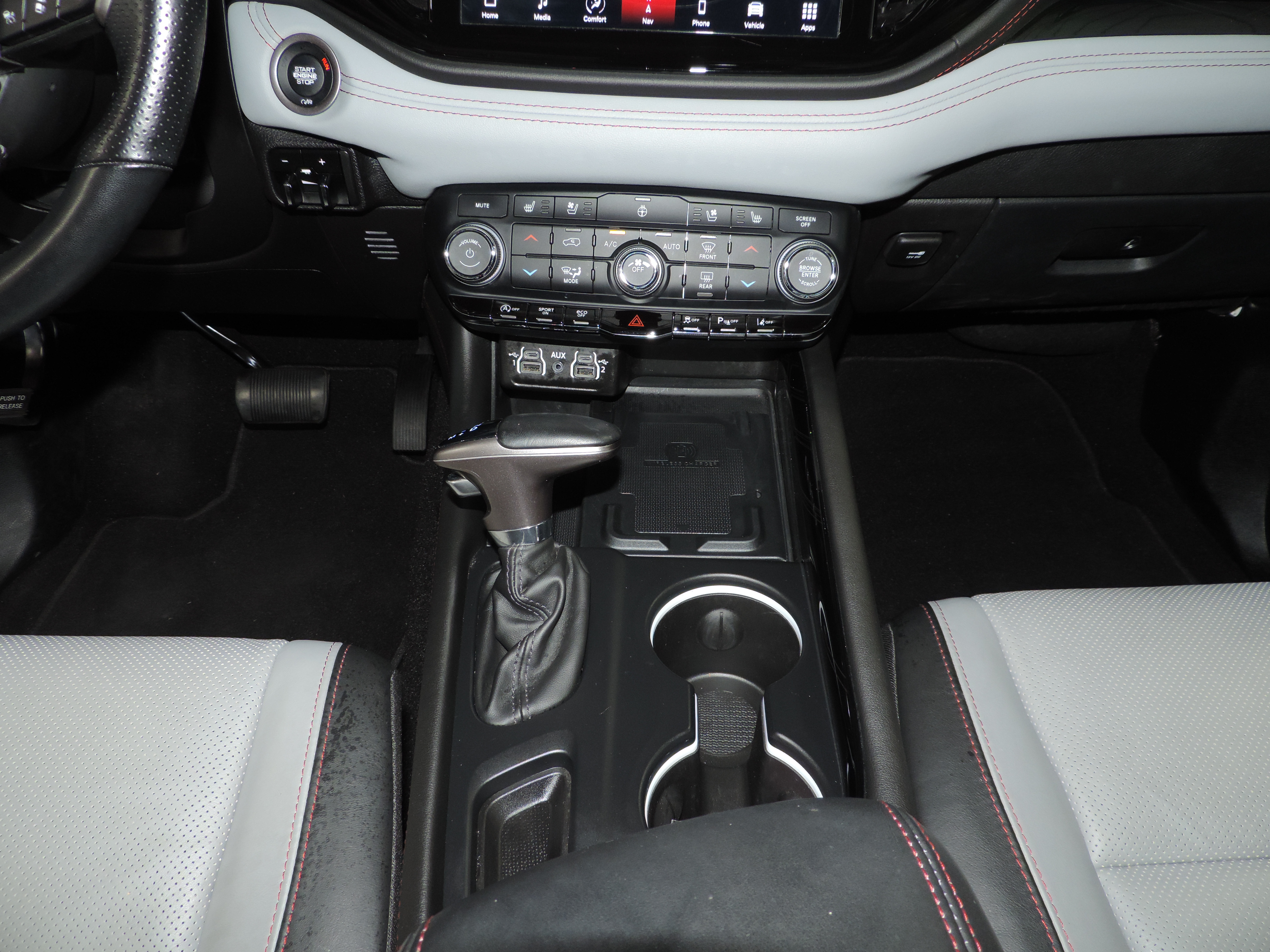 Used 2024 Dodge Durango AWD Citadel image 38