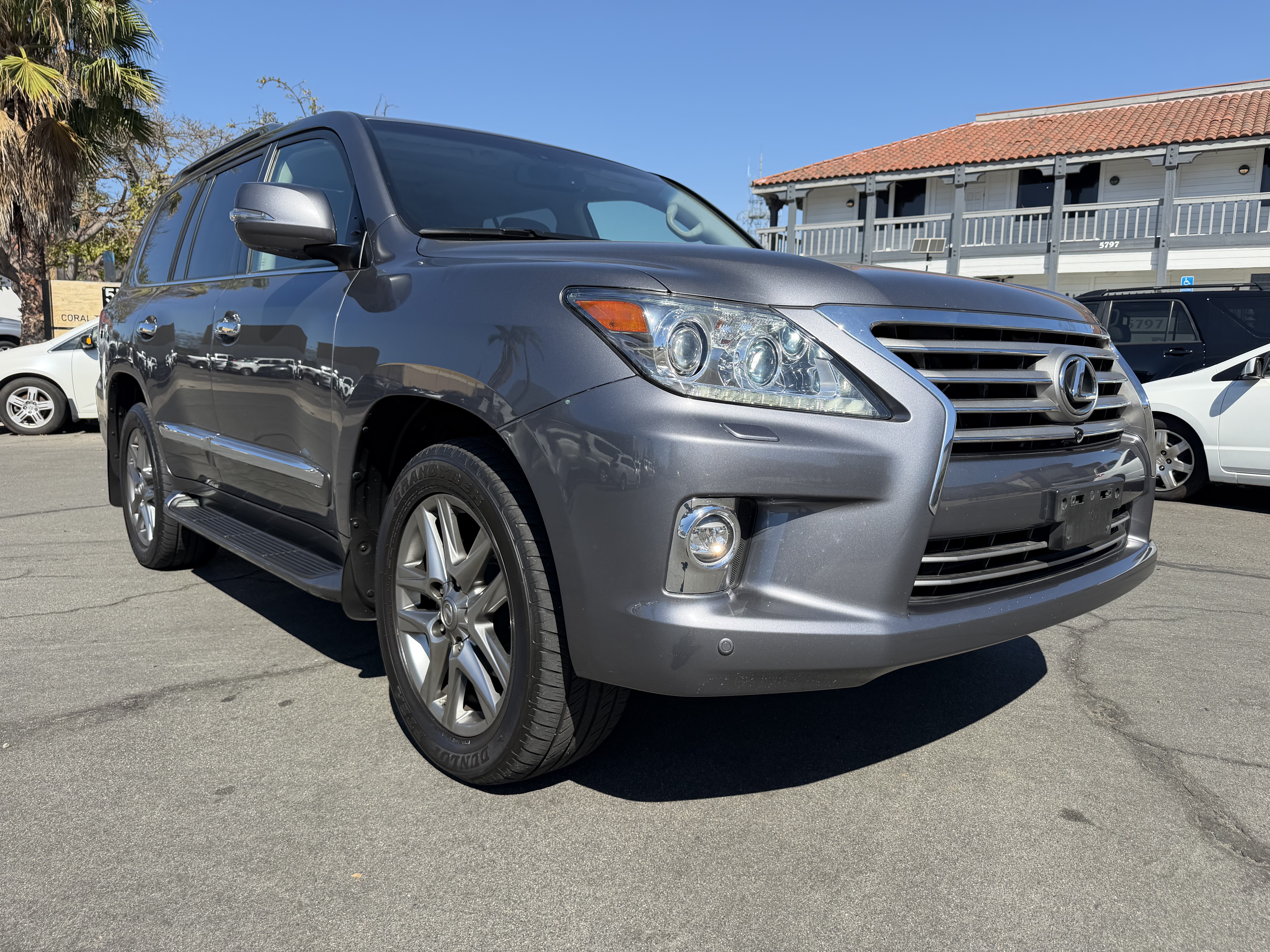 Used 2015 Lexus LX 570 4WD image 22