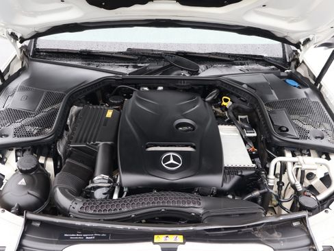 Used 2017 Mercedes-Benz C 300 Luxury image 39