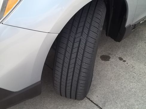 Used 2015 Subaru Outback 2.5i Premium image 12