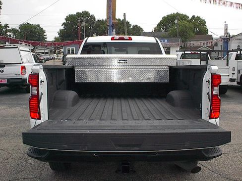 Used 2022 Chevrolet Silverado 2500 W/T AWD/4WD image 6