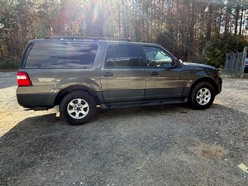 Used 2017 Ford Expedition EL XL image 10