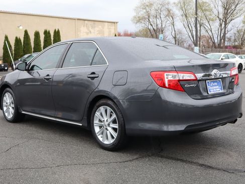 Used 2012 Toyota Camry XLE image 6