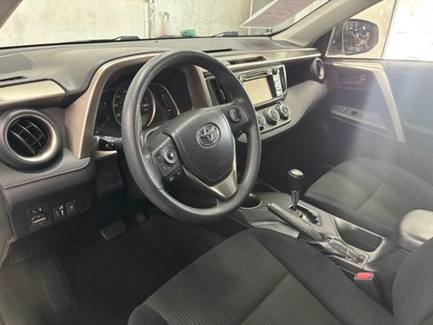 Used 2015 Toyota RAV4 LE image 12