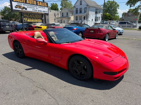 Used 1999 Chevrolet Corvette Convertible RWD image 20