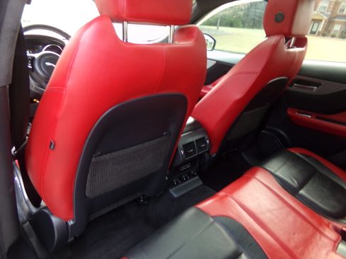 Used 2019 Jaguar F-PACE S image 17