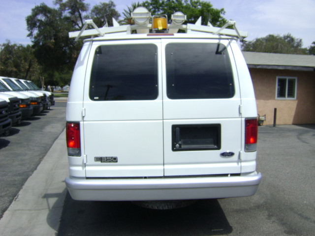 Used 2002 Ford E-350 and Econoline 350 Extended Super Duty RWD image 6
