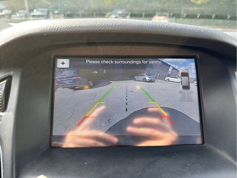 Used 2017 Ford Focus SEL image 23