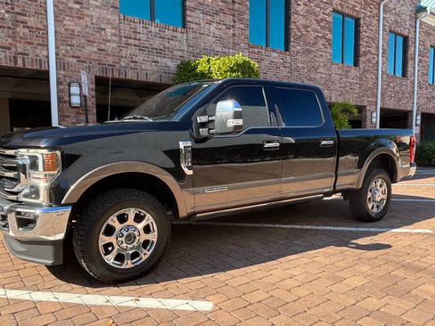 Used 2020 Ford F250 4x4 Crew Cab Super Duty image 9