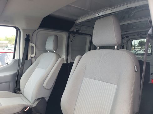 Used 2015 Ford Transit 250 image 12