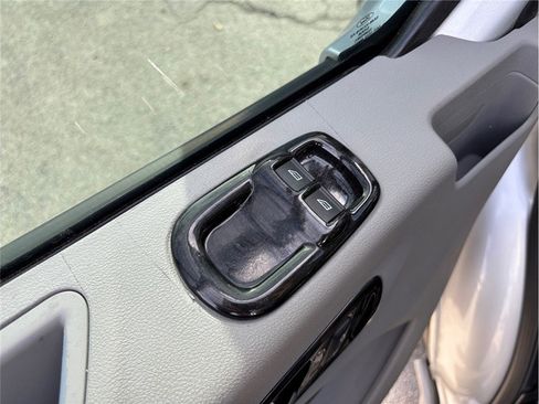 Used 2019 Ford Transit 150 image 21