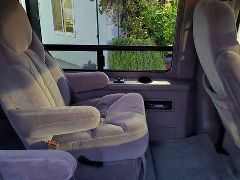 Used 1999 Chevrolet Express 1500 image 24