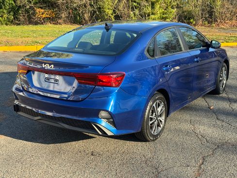 Used 2024 Kia Forte LXS image 6