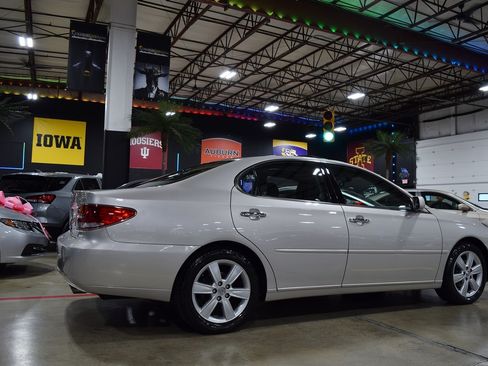 Used 2005 Lexus ES 330 Premium image 14