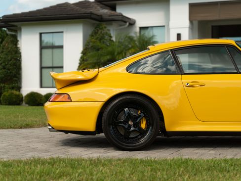 Used 1997 Porsche 911 Turbo image 38