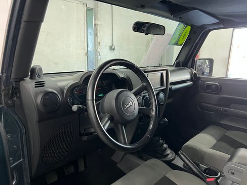 Used 2008 Jeep Wrangler Unlimited X image 12