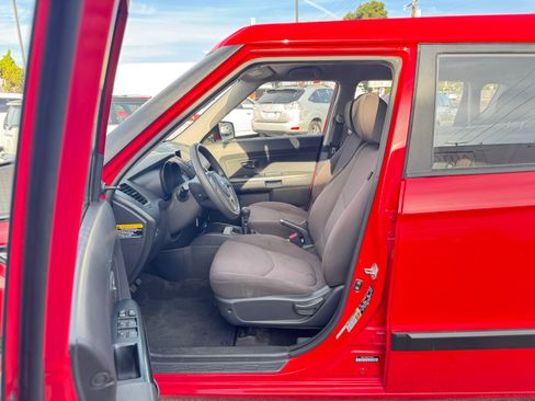 Used 2013 Kia Soul image 13
