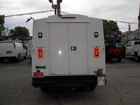Used 2019 Chevrolet Express 3500 UNAVAIL RWD image 6