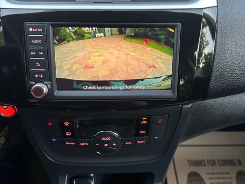 Used 2019 Nissan Sentra SV FWD image 11