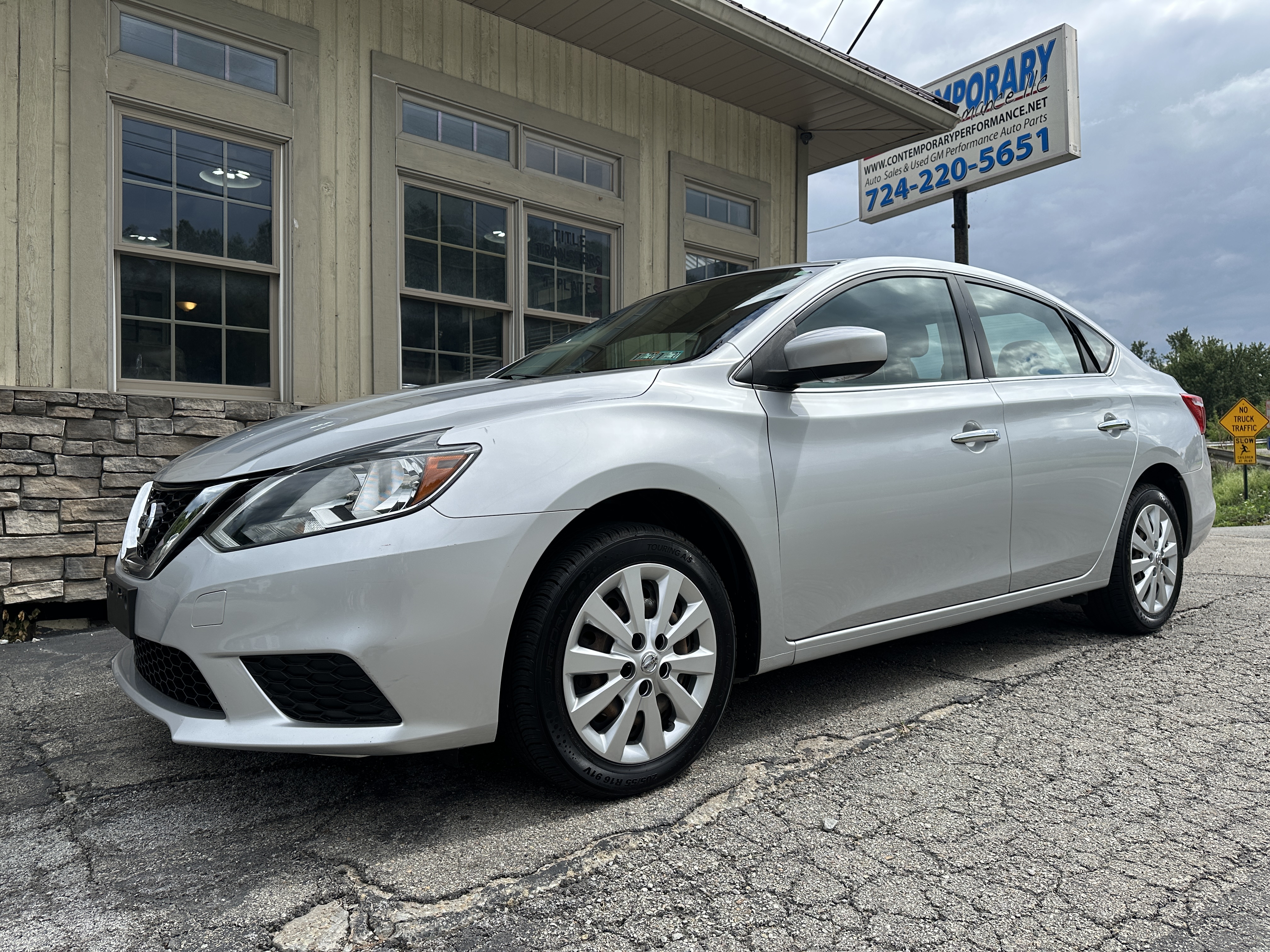 Used 2017 Nissan Sentra S FWD image 1