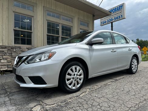 Used 2017 Nissan Sentra S FWD image 1