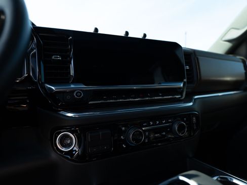 Used 2024 Chevrolet Silverado 1500 High Country image 53