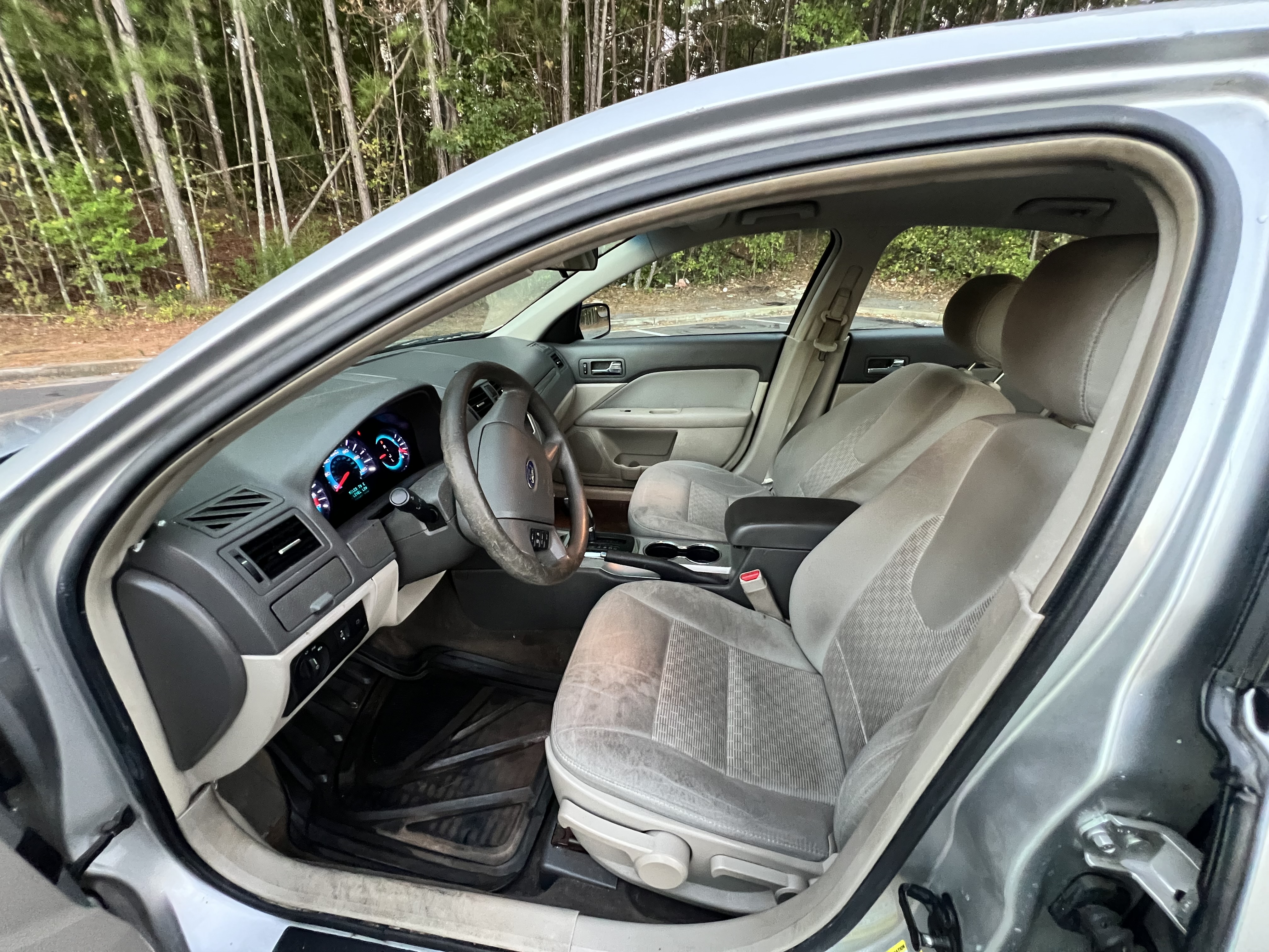 Used 2012 Ford Fusion S FWD image 15