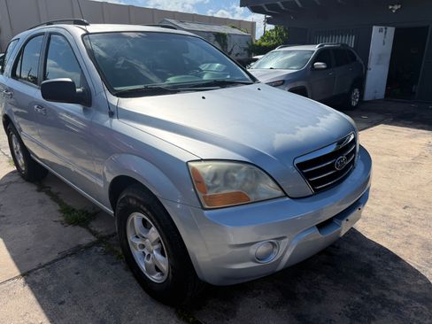 Used 2008 Kia Sorento 4WD image 2