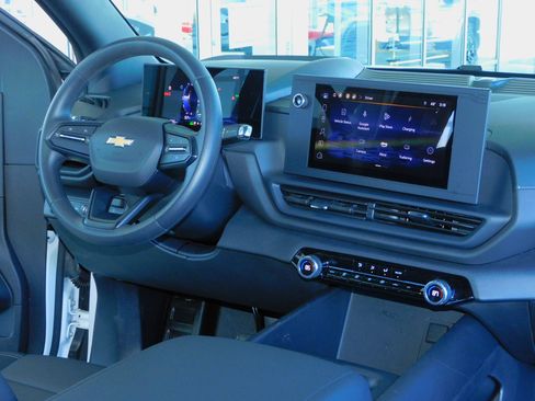 Used 2024 Chevrolet Silverado EV W/T image 26