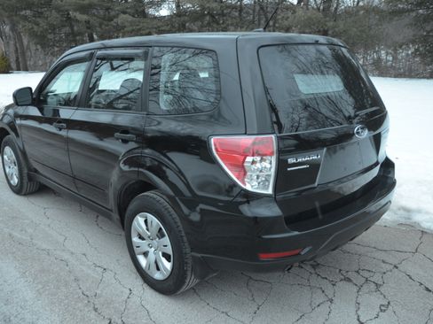 Used 2013 Subaru Forester 2.5X image 3