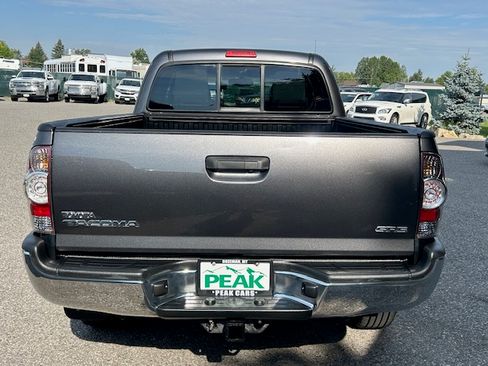 Used 2013 Toyota Tacoma 4x4 Access Cab image 9