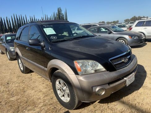 Used 2004 Kia Sorento 2WD image 1