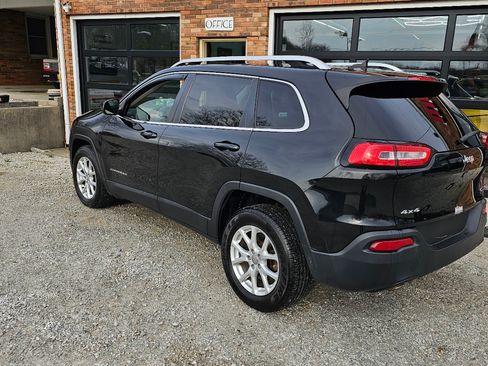 Used 2015 Jeep Cherokee Latitude image 3