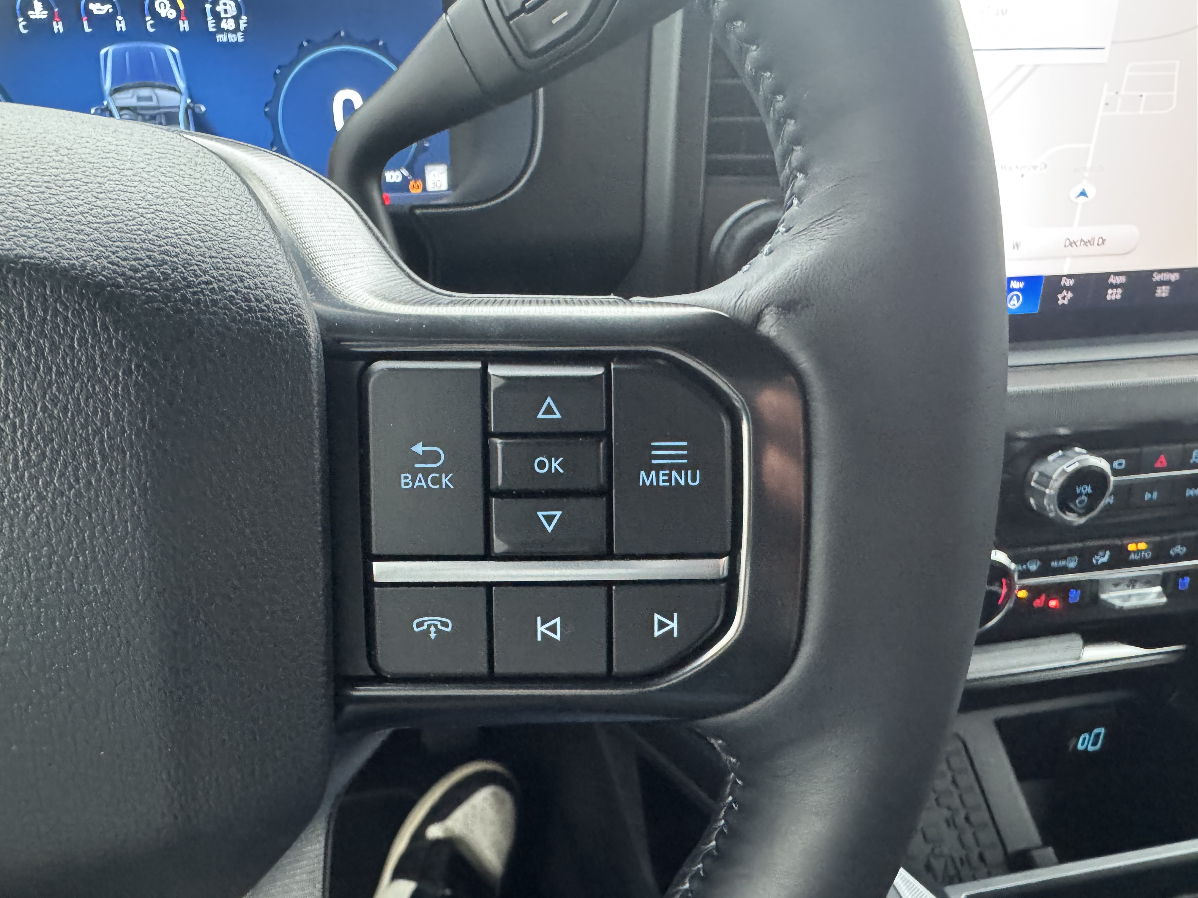 Used 2025 Ford F350 Platinum AWD/4WD image 25