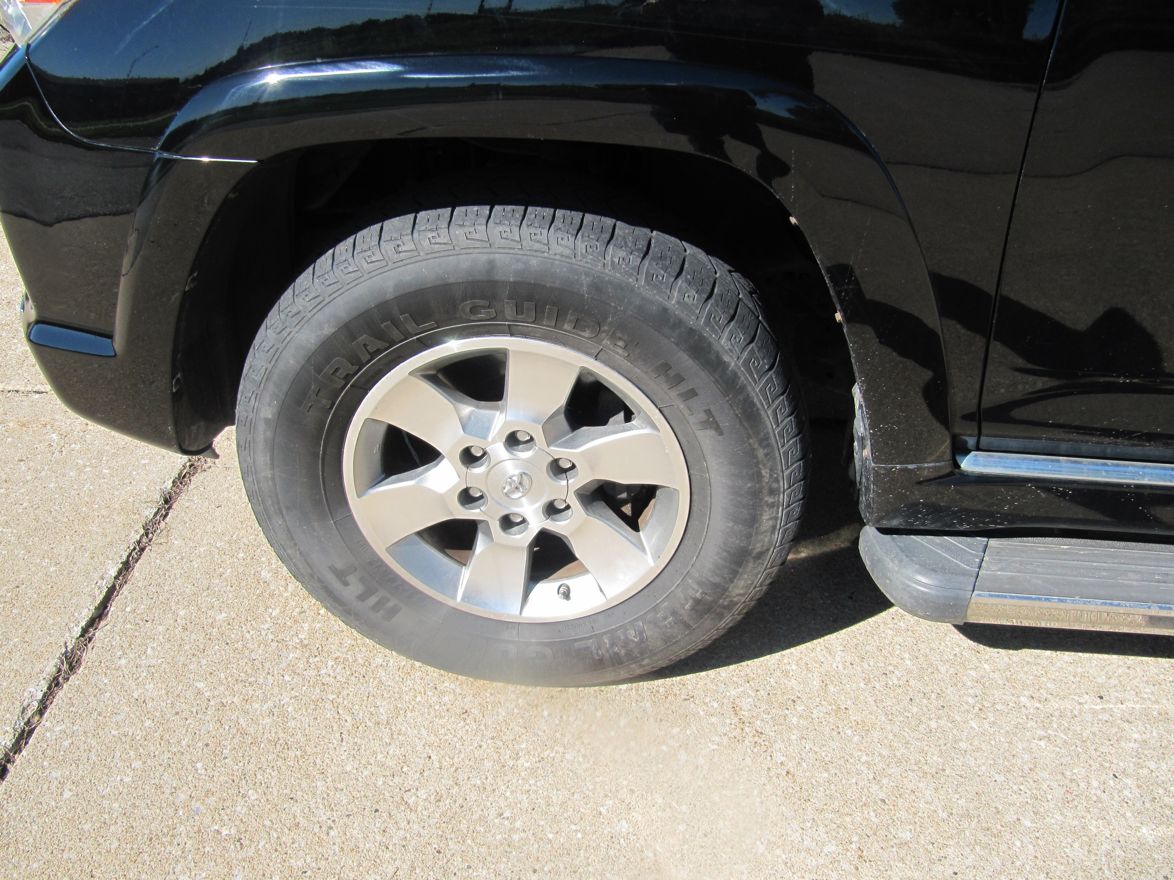 Used 2011 Toyota 4Runner 4WD image 5