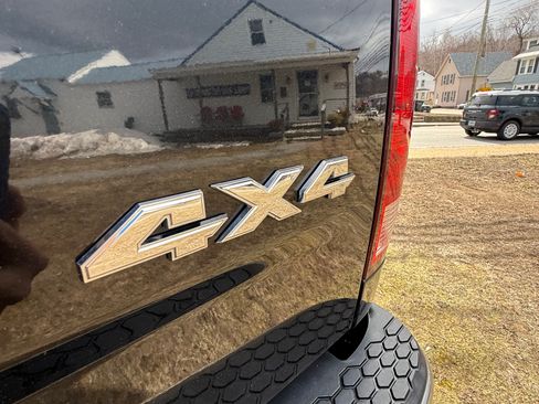 Used 2015 RAM 3500 SLT image 24