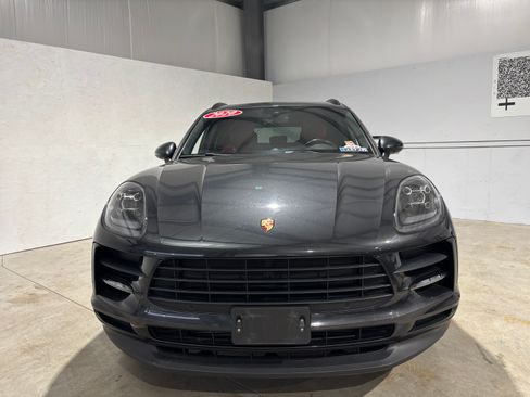 Used 2020 Porsche Macan image 3