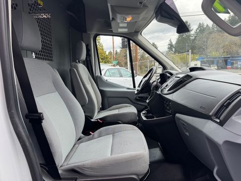 Used 2019 Ford Transit 350 image 17