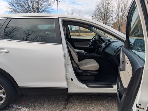 Used 2014 MAZDA CX-9 Touring image 6