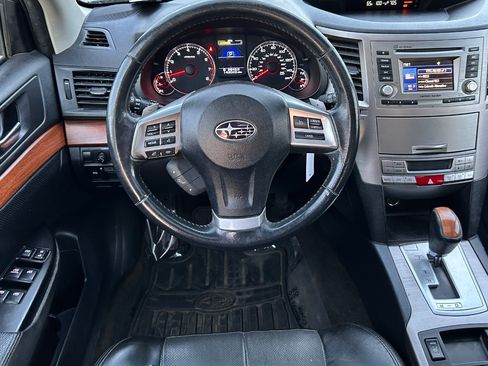 Used 2014 Subaru Outback 2.5i Limited image 12