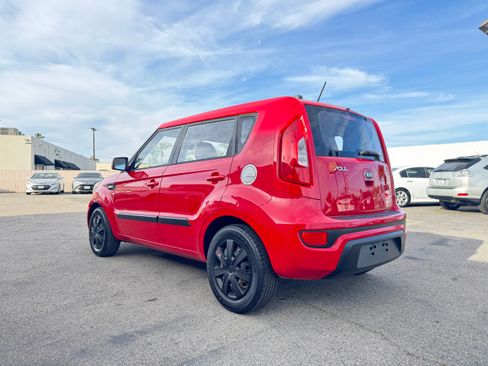 Used 2013 Kia Soul image 3