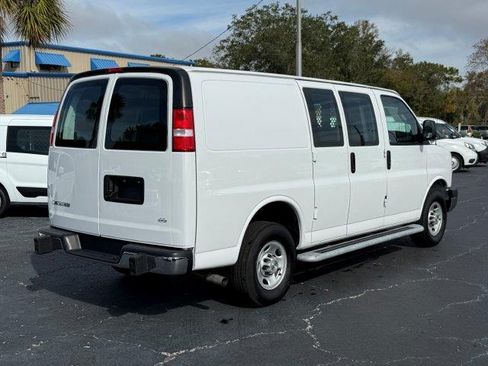 Used 2024 Chevrolet Express 2500 image 6