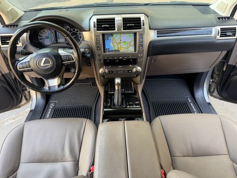 Used 2020 Lexus GX 460 Premium image 36