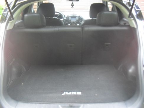Used 2011 Nissan Juke SL image 9